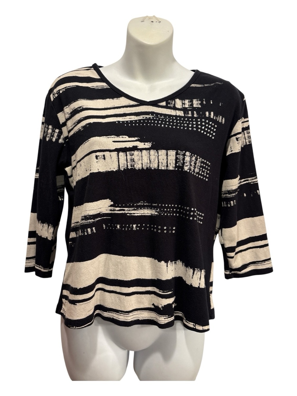Jess & Jane Black & Cream Brushstroke V-Neck 3/4 Sleeve Top w/sparkles size MP